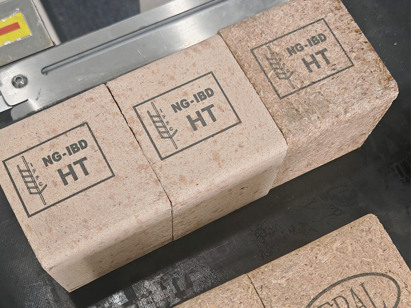 inkjet printing on wooden pallet