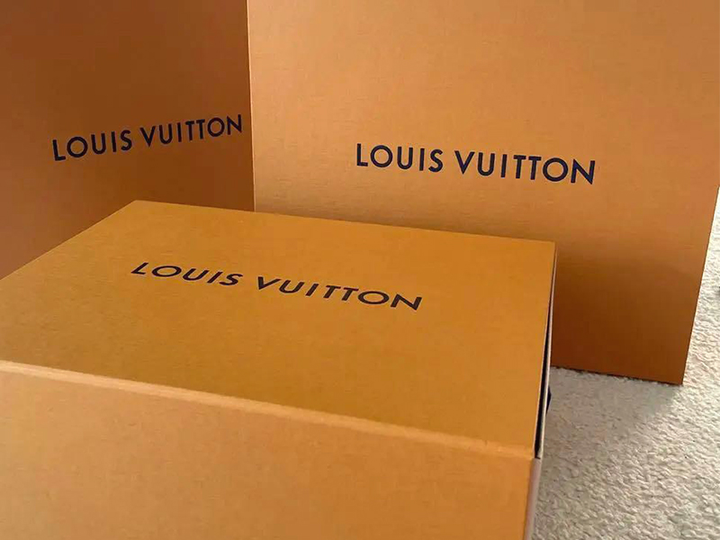 Cartons printed with brand logos for supply chain visibility