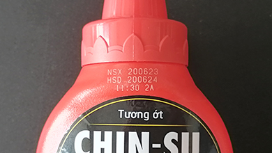 PET plastic bottles UV laser marking